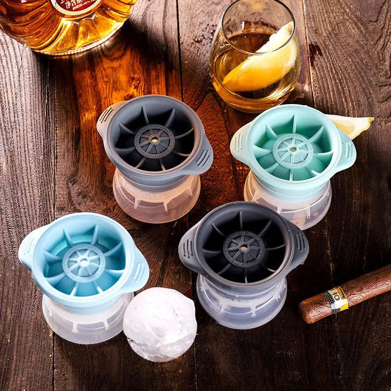 Ice Cube Mold with Lid for Whiskey and Cocktails