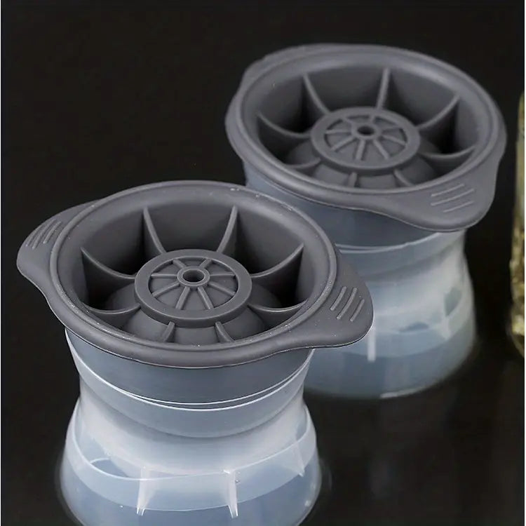 Ice Cube Mold with Lid for Whiskey and Cocktails